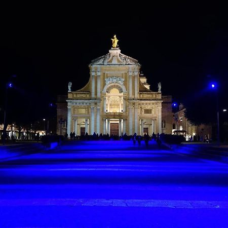 Apartmán A Casa Di Francesco Santa Maria Degli Angeli  Exteriér fotografie