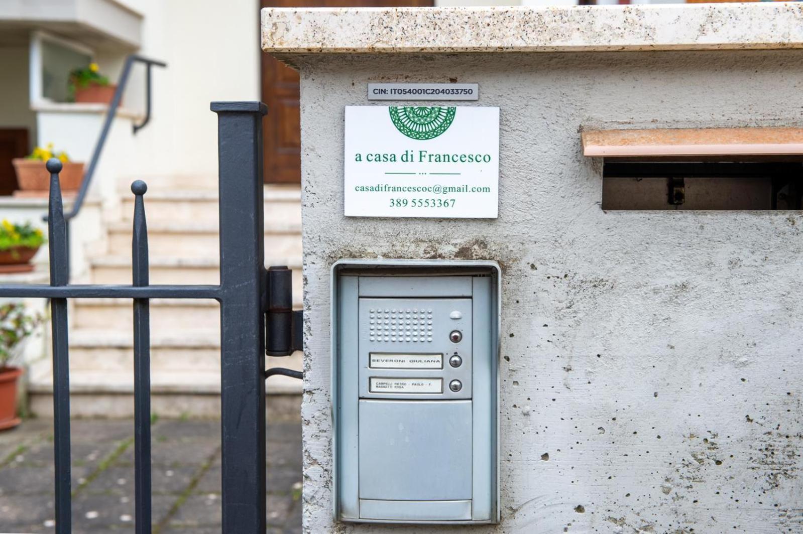 Apartmán A Casa Di Francesco Santa Maria Degli Angeli  Exteriér fotografie