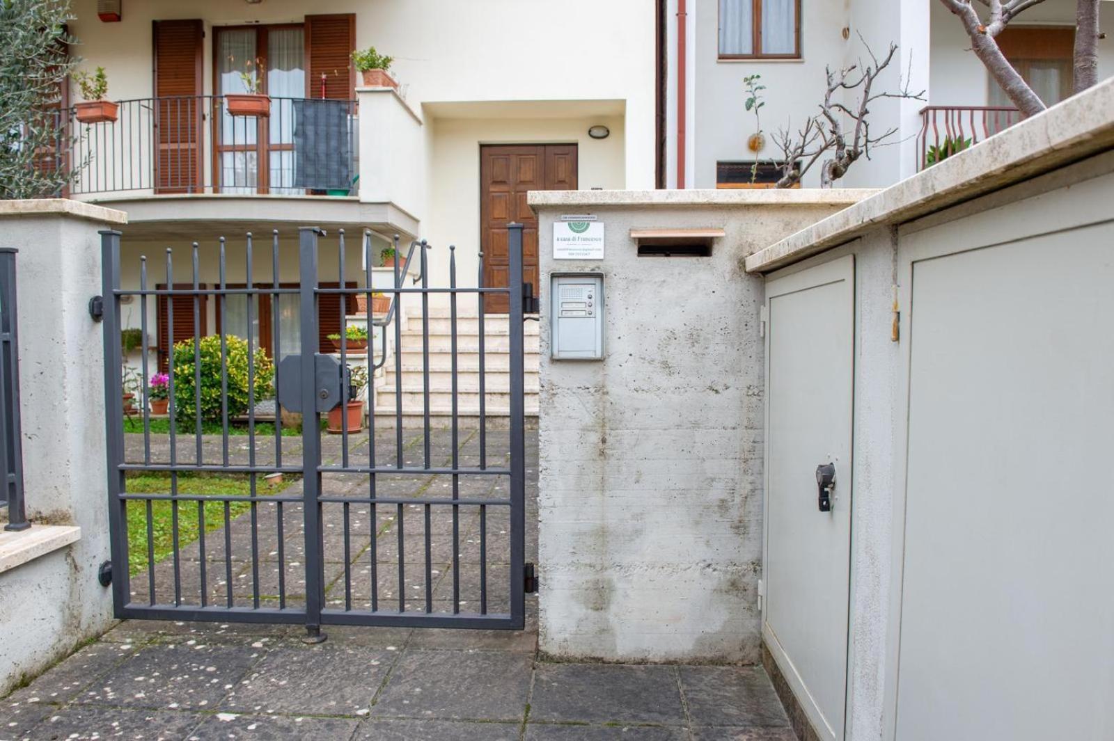 Apartmán A Casa Di Francesco Santa Maria Degli Angeli  Exteriér fotografie